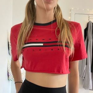 Red crop tee
